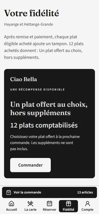 Écran de fidélité : douze plats comptabilisés, un plat offert au choix.
